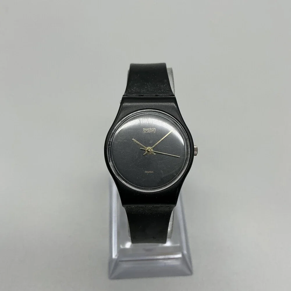 Vintage Swatch Black Magic Womens Watch 25mm Gold Tone Hands Swiss New Battery